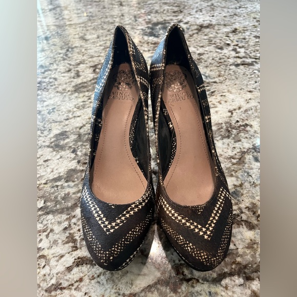 Vince Camuto Heels - Picture 4 of 8